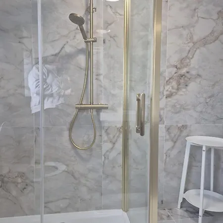 Apartment Eske Luxury Heart Of Donegal Town